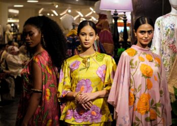 Alun Alun Indonesia Genap 18 Tahun Gelar Fashion Show Menenun Cinta untuk Nusantara