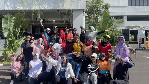 Aston Bintaro Bersama FITHUB Gelar Zumba Fun Session