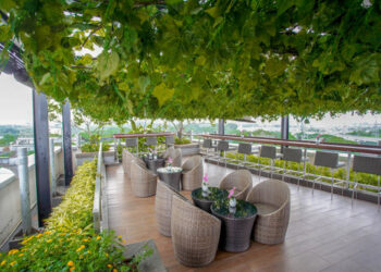 Sky Lounge 360 Derajat, Sudut Pandang Baru Jakarta Timur, ada di Vasaka Hotel Jakarta