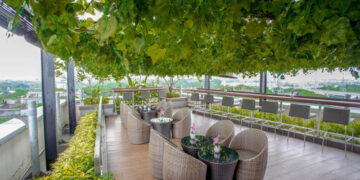 Sky Lounge 360 Derajat, Sudut Pandang Baru Jakarta Timur, ada di Vasaka Hotel Jakarta