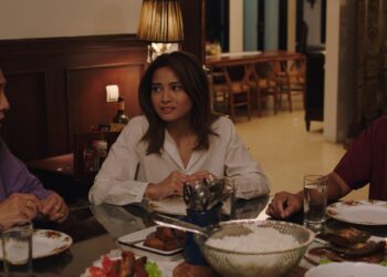 Air Mata Mualaf Sajikan Konflik Menyentuh Acha Septriasa dan Dewi Irawan