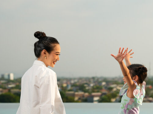 Nantikan Kemeriahan “Semarak Akhir Tahun” di ARTOTEL Living World Kota Wisata!