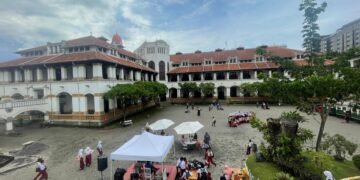 KAI Wisata Gandeng Jak Cloth Gelar Perayaan Malam Tahun Baru 2026 di Lawang Sewu, Ada Padi Reborn hingga Barasuara
