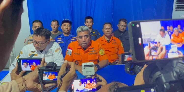 Basarnas Perpanjang Tiga Hari Pencarian 3 WNA Spanyol Korban KM Putri Sakinah di Labuan Bajo