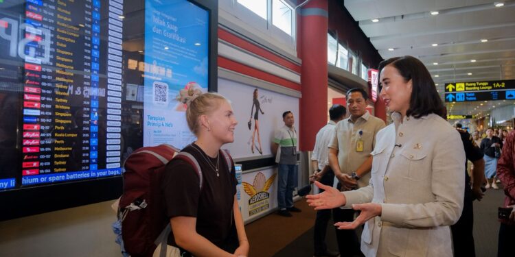 Awali Tahun 2026, Menpar Widiyanti Pastikan Bali Memberikan Layanan Terbaik Bagi Wisatawan