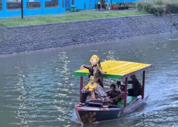 KAI dan KAI Wisata Bersinergi Hadirkan Wisata Perahu Ala Korea di Stasiun Tuntang