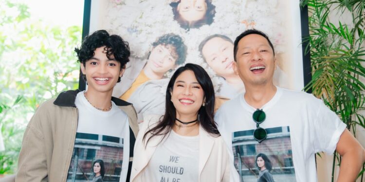 Film Esok Tanpa Ibu, Ketika Kerinduan pada Ibu Digantikan Kehadiran Kecerdasan Buatan (AI)