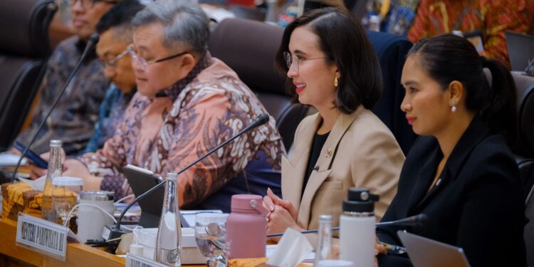 Menpar di Depan Komisi VII DPR, Paparkan Capaian Pariwisata 2025 dan Rencana Kerja 2026