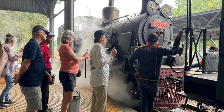 Pesona Kereta Uap Ambarawa-Tuntang Bikin Wisatawan Inggris hingga Australia Jatuh Hati