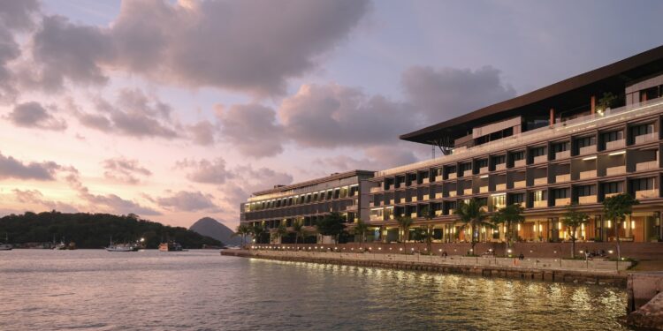 Meruorah dan Plaza Marina Perkuat Standar Keamanan Pariwisata Labuan Bajo Gelar Pelatihan Fire Drill