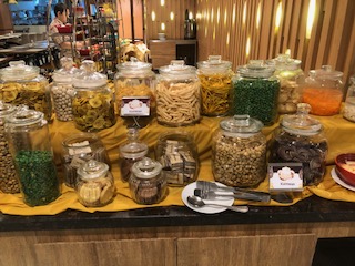 Iftar “Kampoeng Ramadhan” Hotel Golden Tulip Essential Tangerang Hadirkan Cita Rasa Nusantara