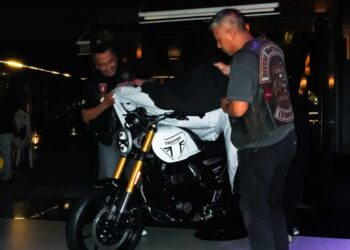 Triumph Perkenalkan TR 400 Series di Komunitas Riders Bandung