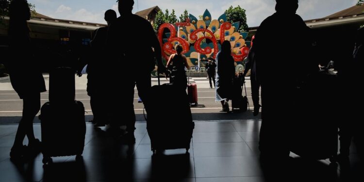 Libur Nyepi dan Lebaran 2026 Berjalan Lancar, Ini Kata Menpar Widiyanti