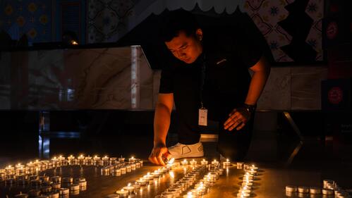Padamkan Lampu, Nyalakan Harapan: Aksi Nyata Artotel Harmoni untuk Bumi