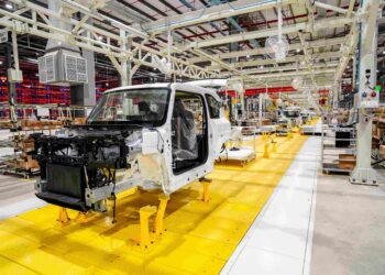 VinFast Dirikan Pabrik di Subang, Komitmen Serius Bangun Ekosistem Kendaraan Listrik Nasional 