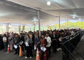 Audisi Offline D’ Academy 8 Surabaya, Peserta Rela Antri Sejak Dini Hari 