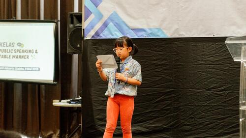 ARTOTEL Harmoni Gelar “Junior Public Speaking & Etiquette”: Asah Bicara di depan Umum dan Tata Krama di Meja Makan
