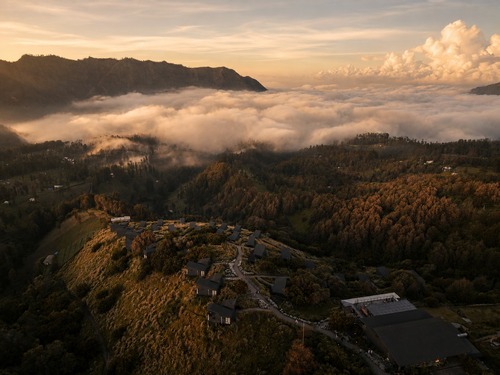 May Escape to the Highland: Nikmati Pengalaman Menginap di ARTOTEL Cabin Bromo