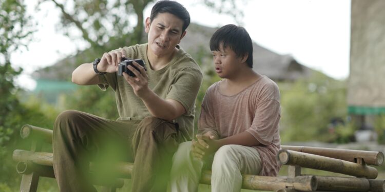 Tanah Runtuh; Memahami Cinta dari Sosok Anak Down Syndrome