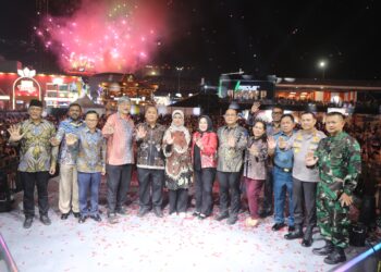 Pesta Kembang Api Tandai Puncak Malam Muda Mudi HUT ke-499 DKI Jakarta di JIExpo Kemayoran
