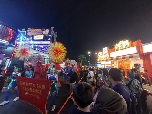 Wajib Nonton! Karnaval Jakarta Fair 2026 Tampil Meriah dengan Kostum-Kostum Unik