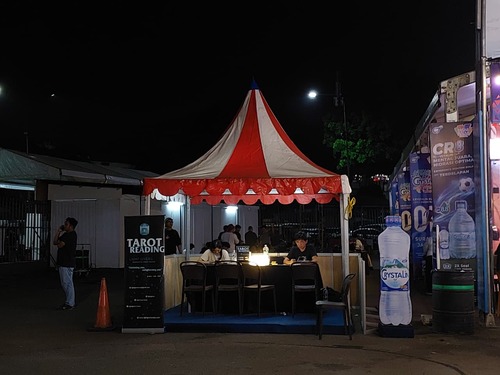Ingin Tahu Masa Depan Anda? Kunjungi Booth Tarot di Jakarta Fair 2026!