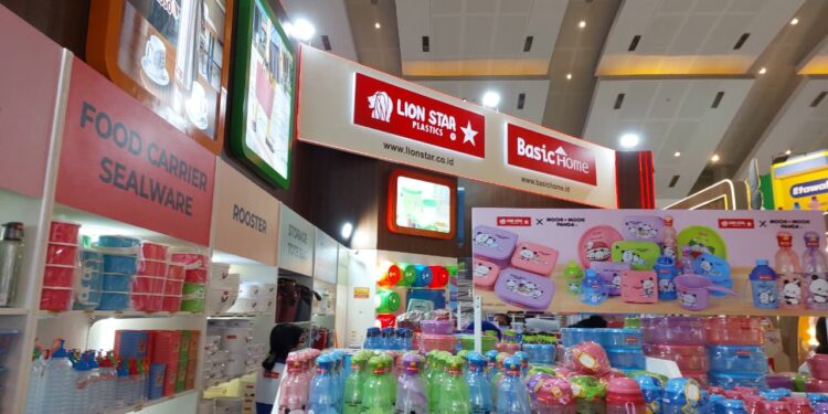 Lion Star x Mochi2 Panda Ramaikan Jakarta Fair