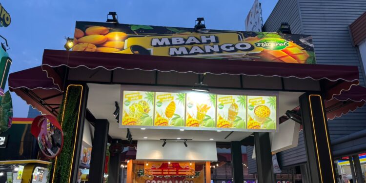 Haus Setelah Keliling Jakarta Fair? Mbah Mango Punya Mangga Smoothies yang Lagi Ramai Diburu