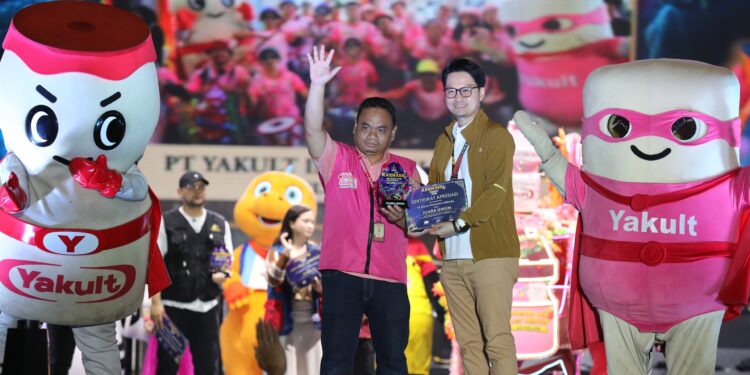 PT Yakult Indonesia Persada Sabet Juara Umum Karnaval Jakarta Fair Kemayoran 2026