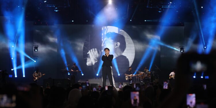 Juicy Luicy Sejukkan Jiwa Penonton Jakarta Fair Music Concert