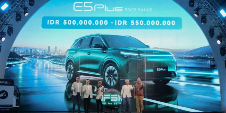 Jelang GIIAS 2026, DFSK E5 Plus Kantongi 1.100 Pre-booking