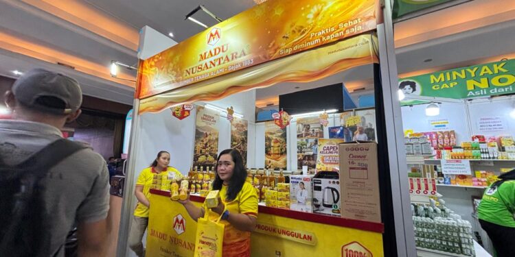 Capek Keliling Jakarta Fair? Yuk Isi Energi dengan Madu Asli di Booth Madu Nusantara!