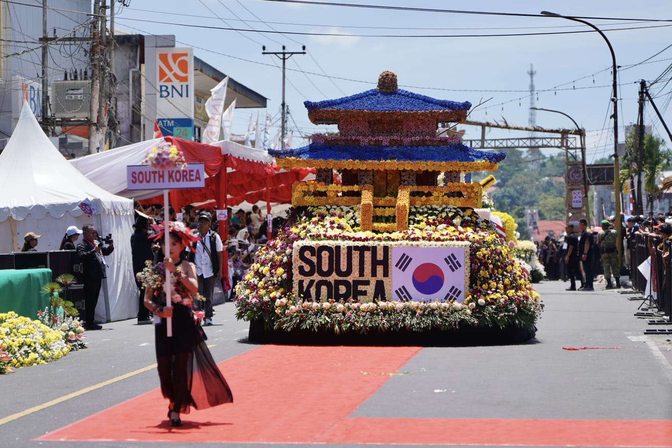 Tomohon International Flower Festival 2026, Bawa Identitas Lokal Berbasis Florikultura ke Panggung Internasional