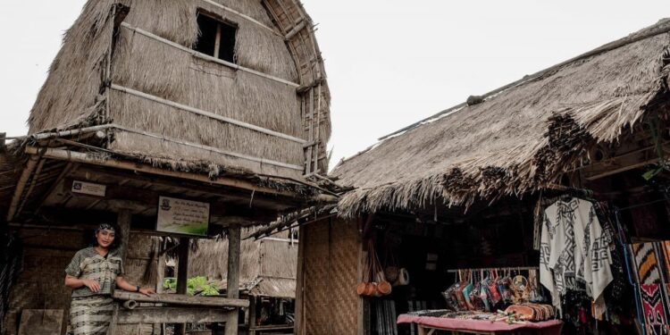 Desa Adat Sade, Lombok Terbakar, Kemenpar Lakukan Langkah-langkah ini
