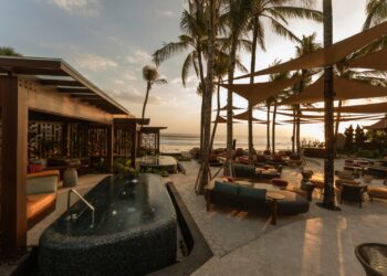 Alunê, Destinasi Tepi Pantai Terbaru W Bali-Seminyak