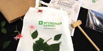 SMN Ikuti Workshop Ecoprint di Wyndham Garden Yogyakarta, Kenalkan Teknik Pewarnaan Alami