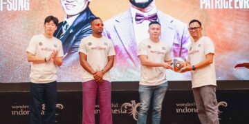 Patrice Evra dan Park Ji-sung, Dua Legenda MU Siap Ramaikan OGFC Unite 2027 di GBK
